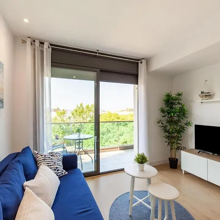 Belvilla By Oyo Modern In * パラモス